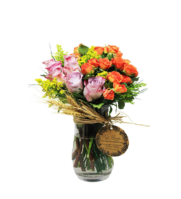 lila-gul-ve-turuncu-gul-vazosu