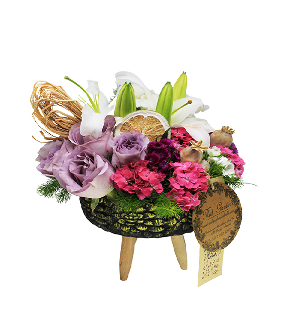 lila-gul-lilyum-bahcesi